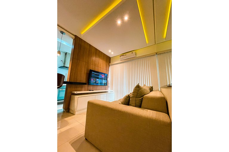 Apto Alto Padrão C/ Suíte, SmarTV, Wi-FI e Piscina