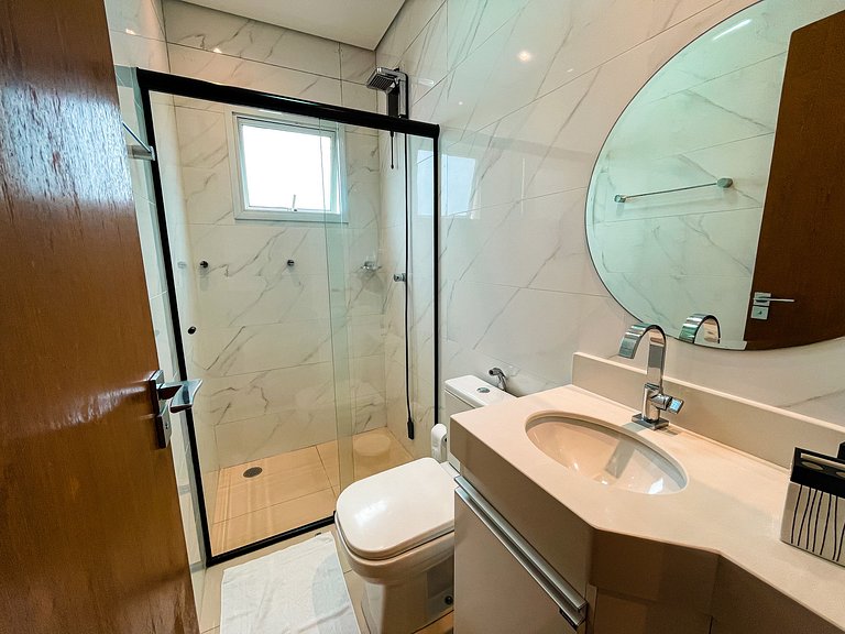 Apto Alto Padrão C/ Suíte, SmarTV, Wi-FI e Piscina