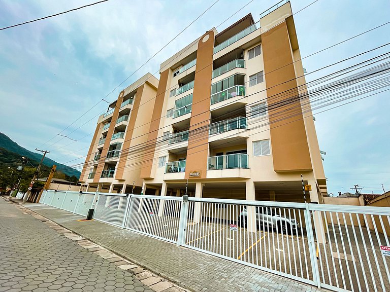 Conforto e Estilo no Centro de Ubatuba/SP